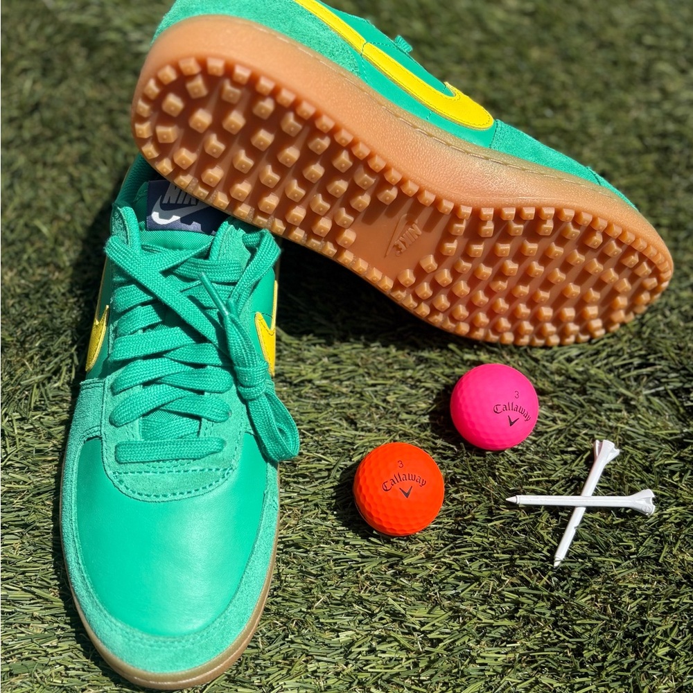 Nike Women’s Field General Retro Shoes - Picture 13 of 16